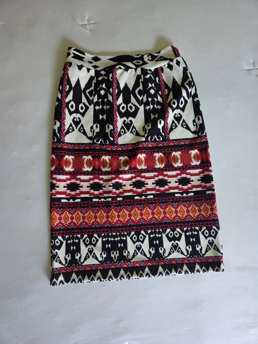 Renee C. Black, White & Red Patterned Pencil Skirt